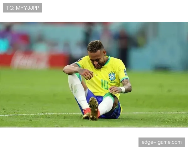 达尼洛精准传球助力中场运转，提升球队整体表现