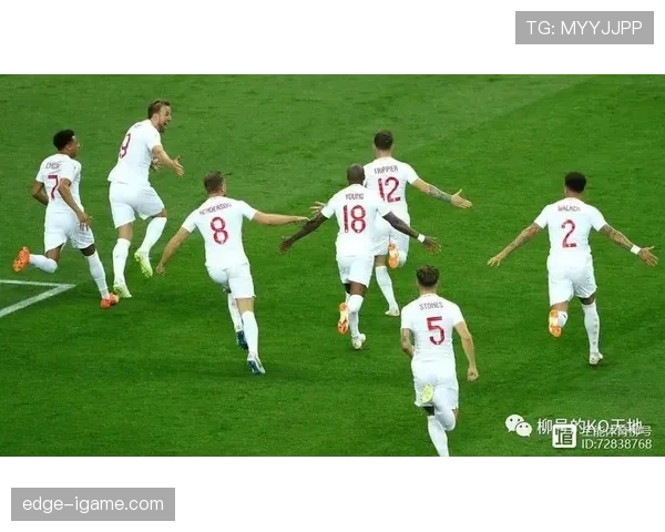 顶级球员稳健突破技惊四座，足球大师过人技巧引领赛场潮流