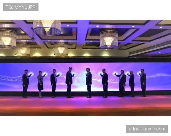 门兴更衣室氛围热烈，全队齐心备战新赛季状态显著回暖