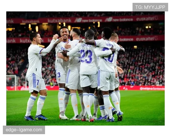 西甲绿白军团剑指冠军，球迷热盼新赛季激情对决