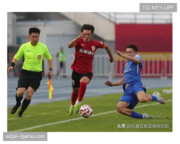 球队领队详解赛季战略，期待新挑战中实现突破与稳健表现