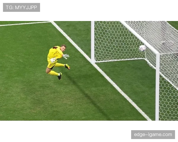 诺伊尔扑救威胁指数再创新高，稳健表现筑牢防线