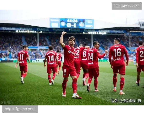 赫罗纳备战新赛季表现稳健,全队团结一心斗志昂扬 赫罗纳备战新赛季表现稳健,全队团结一心斗志昂扬