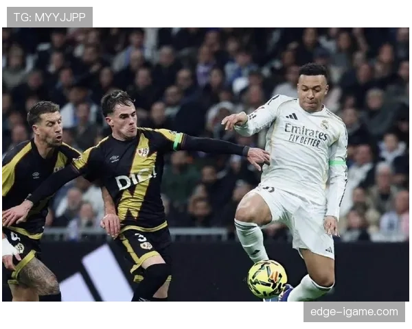 皇马进攻结构失衡问题逐步显现，对赛季争冠关键战能力形成考验